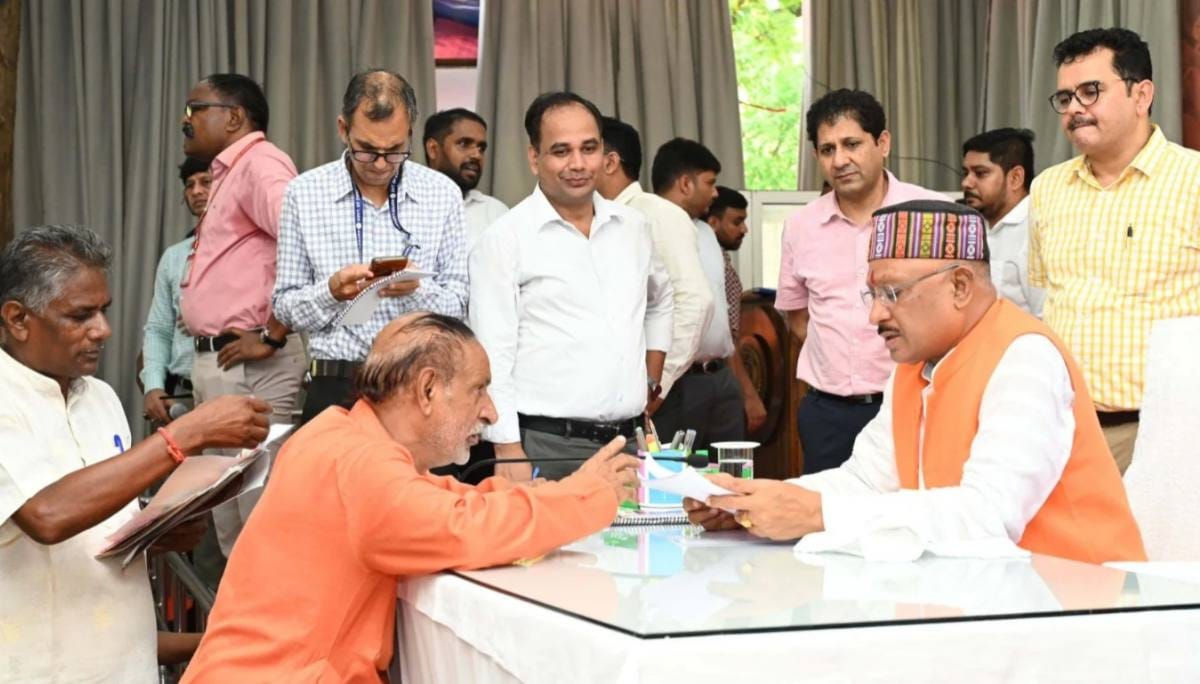 CG: Public hearing will be held today at the Chief Minister's residence; CM will directly communicate with the public and resolve their problems.