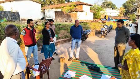 SDM Maske inspected various polling stations in Jashpur.