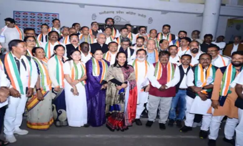 Meeting of newly appointed district presidents of Congress, emphasis on keeping the organization active
