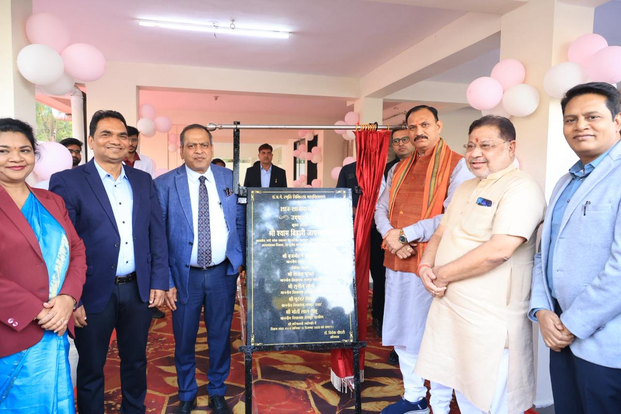 Health Minister inaugurated the 120-seater hostel of the Medical College
