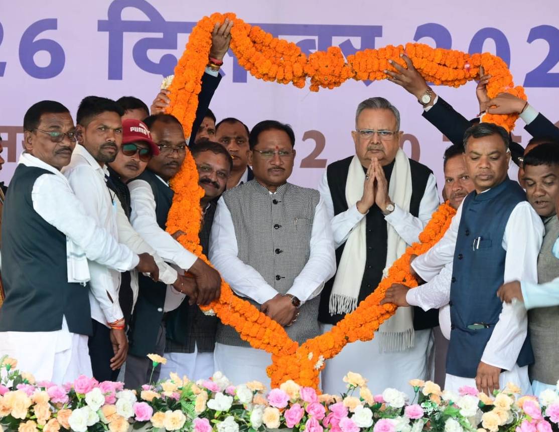 Golden legacy of tribal pride: Chief Minister Sai Vishnu Dev Sai unveiled the statue of Gaindsingh Nayak&hellip;.