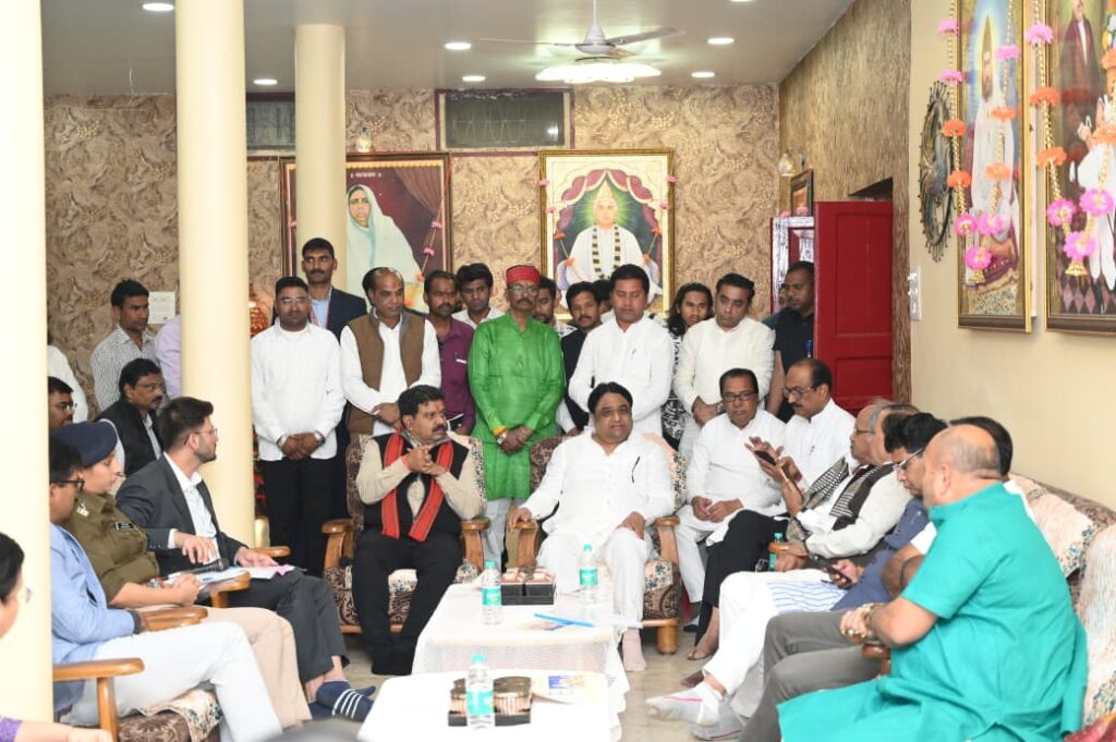 Deputy Chief Minister Sharma reviews preparations for Sant Samagam fair at Damakheda