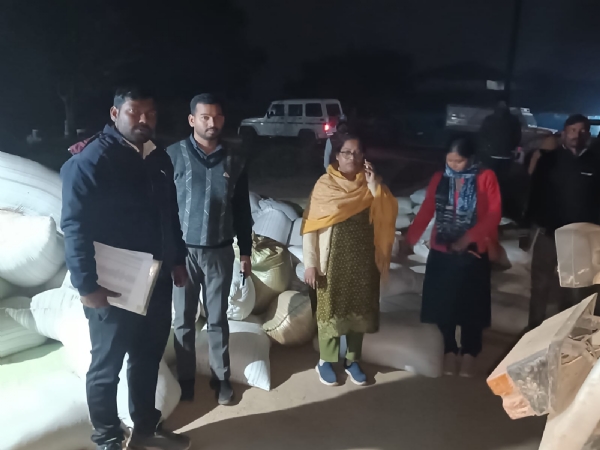 Surajpur: Over 350 quintals of paddy seized, vehicle seized, token cancelled and land surrendered