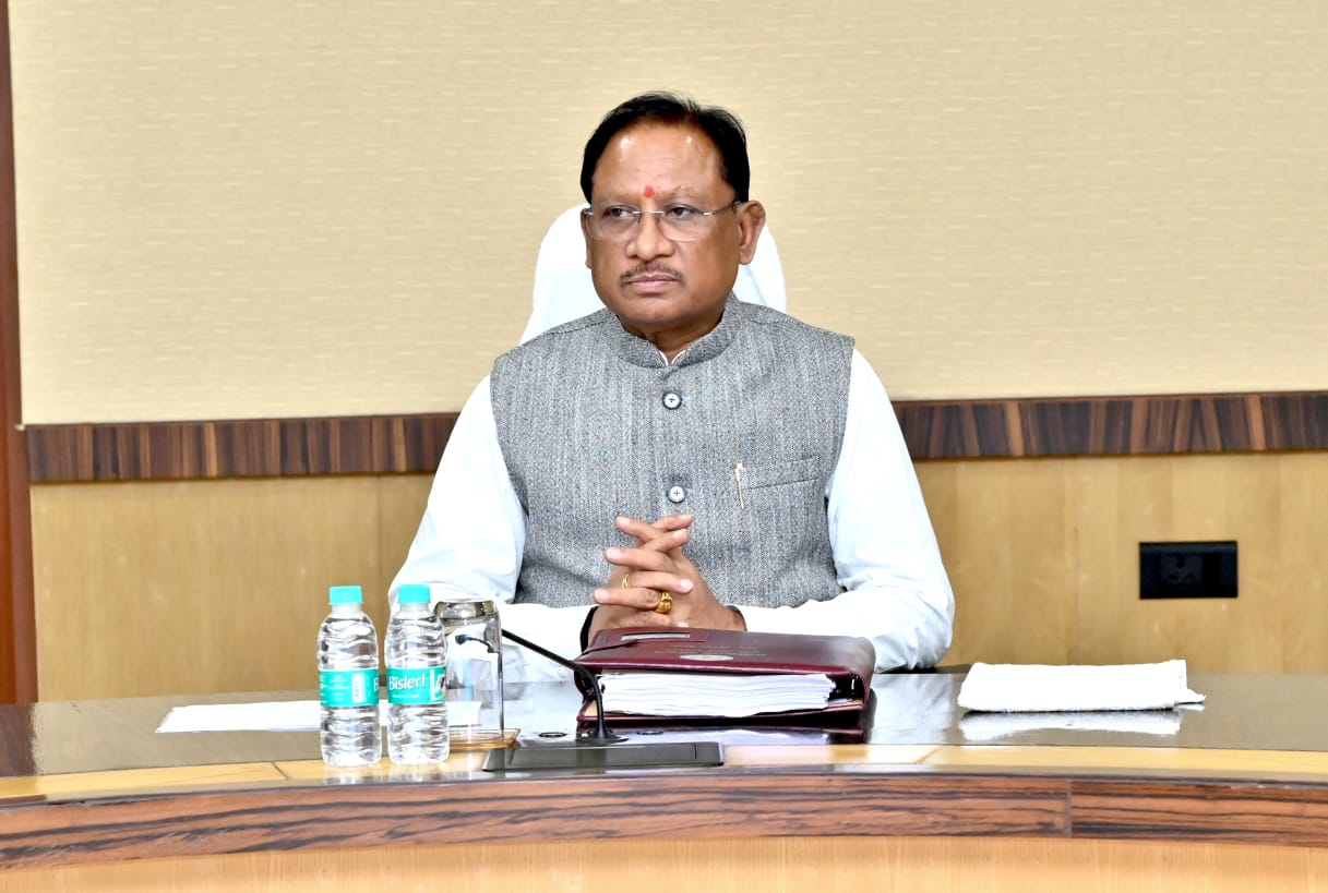 Chief Minister Vishnu Dev Sai remembered late Suraj Bai Khande on her death anniversary.