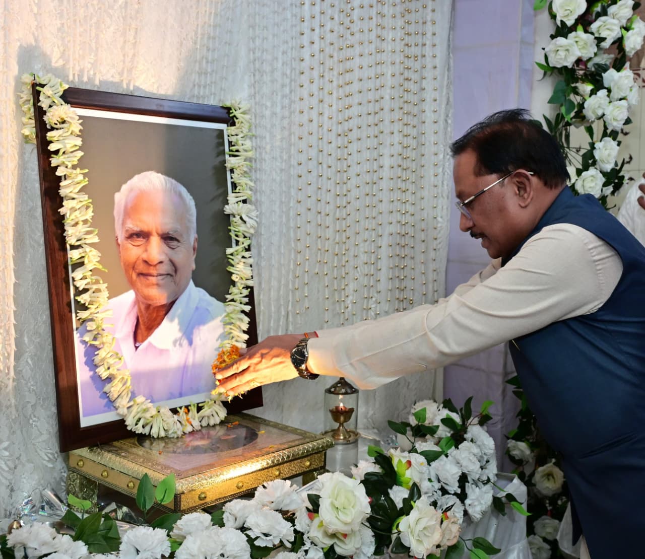 Chief Minister Vishnudev Sai paid tribute to democracy fighter late Mahavir Prasad Jain&hellip;.