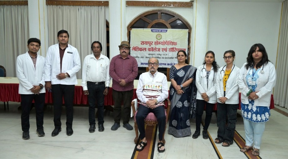 Homeopathic health camp organised at Lok Bhavan; Governor and officers and employees got themselves examined