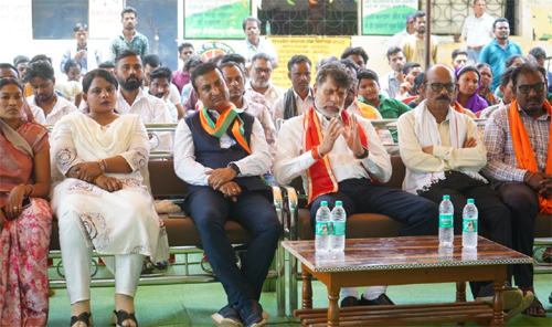 Mann Ki Baat is inspiring for all of us: Dev