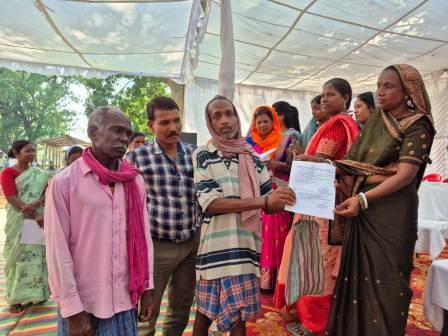 Six beneficiaries received Chief Minister's pension approval orders at the Kastura camp, and eight received labor cards.