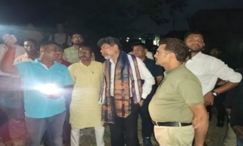 A massive fire broke out at the old filter plant in Jagdalpur; BJP state president Kiran Singh Deo visited the spot and took stock of the situation.