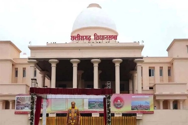 District administration on alert before monsoon session, ban on leave for government employees, strictness on leaving headquarters also