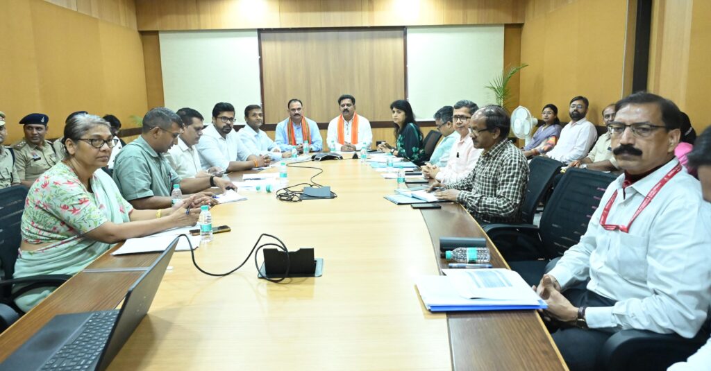 Deputy Chief Minister Vijay Sharma held a high-level review meeting to further strengthen CCTNS.