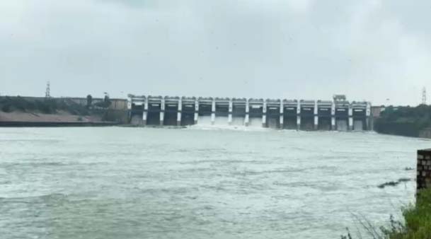34,000 cusecs of water released from Gangrel; vigilance increased in villages along the Mahanadi river