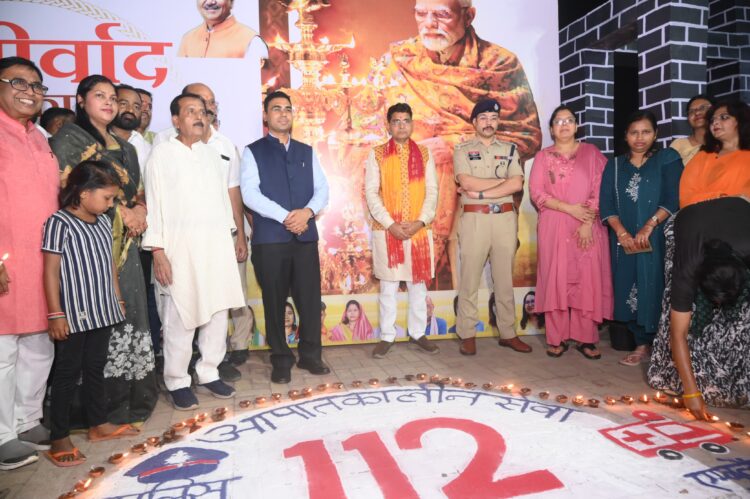 'Seva Sankalp Abhiyan' was launched in a grand manner in Balodabazar to mark the 25 years of service of the Prime Minister.