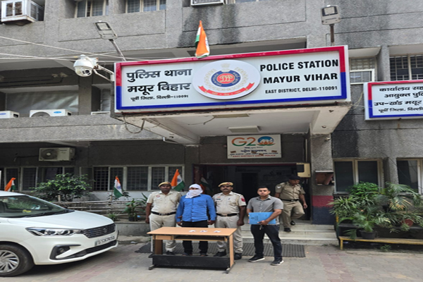 A fraudster arrested in Delhi for fraudulently replacing ATM cards, 3 cards recovered, involved in 6 incidents