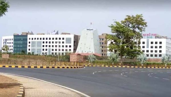  The government performed administrative surgery, with the Secretary assigning new responsibilities to 13 officers.