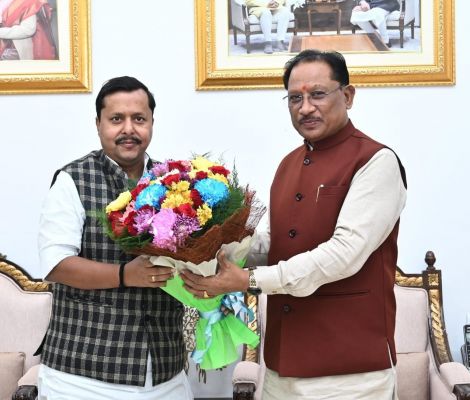 Bihar's Road Construction Minister Nitin Naveen paid a courtesy call on Chief Minister Vishnu Dev Sai.