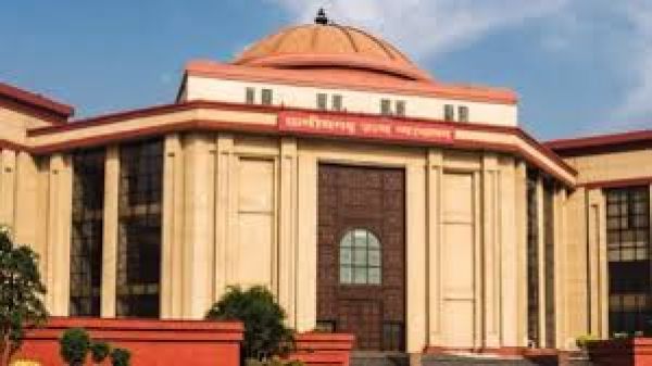 The High Court reprimanded the Panchayat Department and ordered the Director to appear in person.