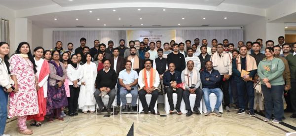 Thanks to doctors for excellent medical services in Kawardha &ndash; Deputy Chief Minister Sharma