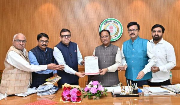 Chief Minister Sai was invited to participate in the Swadeshi Sankalp Yatra.