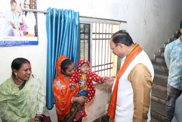 Health Minister Jaiswal inspected the urban community health center and gave instructions to strengthen the arrangements.