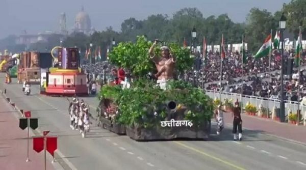 The history of tribal bravery of Chhattisgarh resonates on the path of duty.