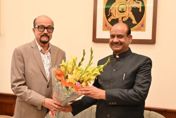 Governor Ramen Deka pays courtesy call on Lok Sabha Speaker Shri Om Birla