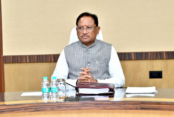 Chief Minister Vishnu Dev Sai remembered late Suraj Bai Khande on her death anniversary.