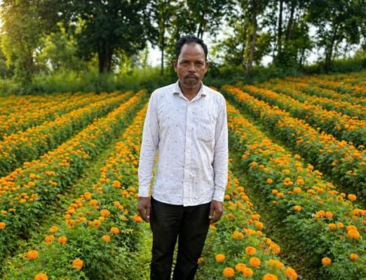 Ishwarcharan Paikra's luck blossomed with the fragrance of flowers