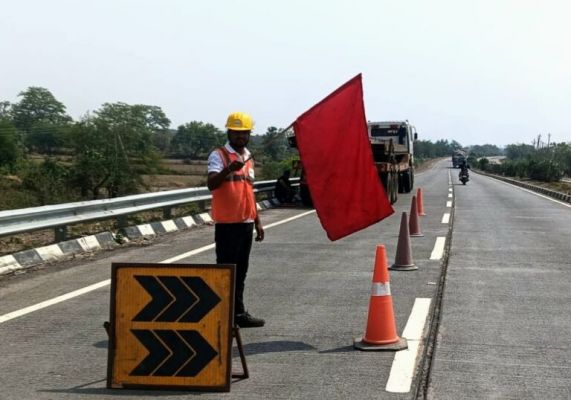 Dial 1033 becomes a lifeline on the national highway