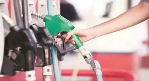 PETROL DIESEL PRICE CUT: Big relief! Petrol becomes cheaper by Rs 5 and diesel by Rs 3