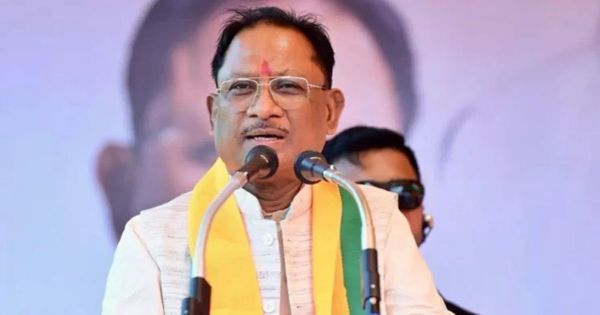 Chief Minister Shri Vishnu Deo Sai Encourages Eklavya Students in Eklavya Samvad Programme