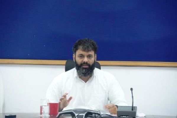 Collector reviews Jal Jeevan Mission works, gives strict instructions to take pending works seriously