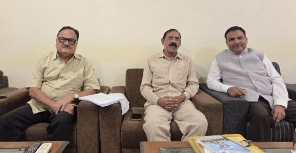 Waqf Board Chairman Dr. Salim Raj paid a courtesy call to the UCC committee members