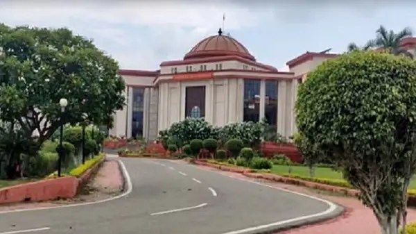 ED raid: ED raids the premises of liquor scam accused Ram Gopal Agarwal