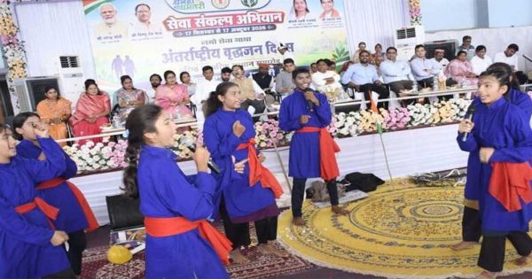 The message of public welfare schemes was conveyed through street plays.