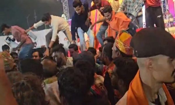 Chaos erupts during Garba night, with Bajrang Dal and organisers clashing