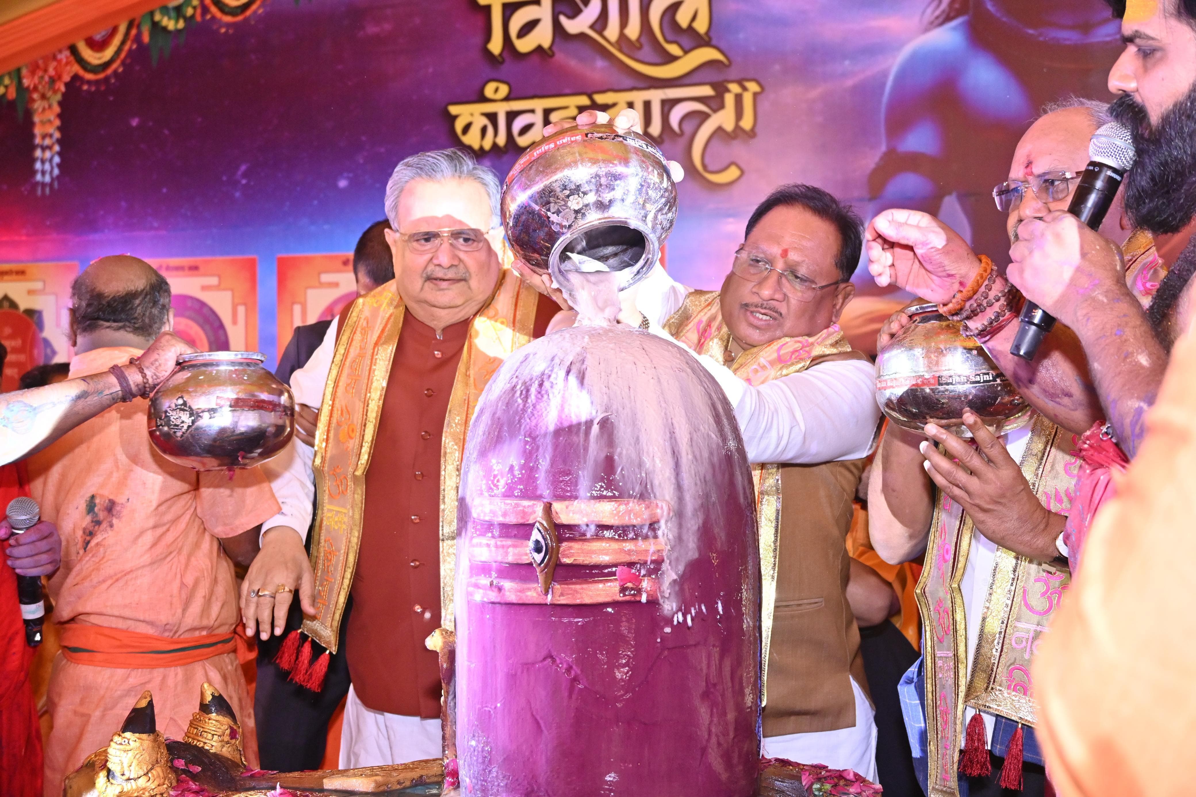 *In the Holy Month of Sawan, CM Vishnu Deo Sai Performs Rudrabhishek, Prays for Peace and Prosperity in Chhattisgarh*