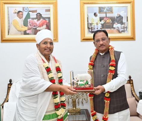 CM meets revered Saint Asang Dev Ji in courtesy call