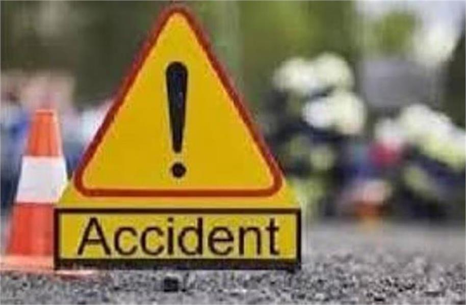 Major road accident: Uncontrolled truck hits scooter, 3 girl students die tragically