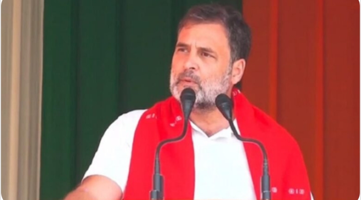 Rahul Gandhi attacks in Bengal, says, 'The 56-inch man cannot look into the eyes'