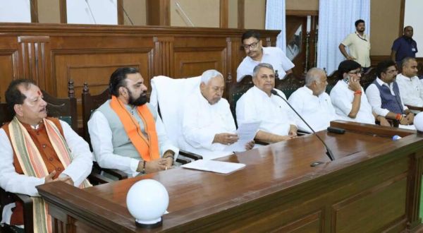 Division of departments: Division of departments in Nitish cabinet, know which minister got which department